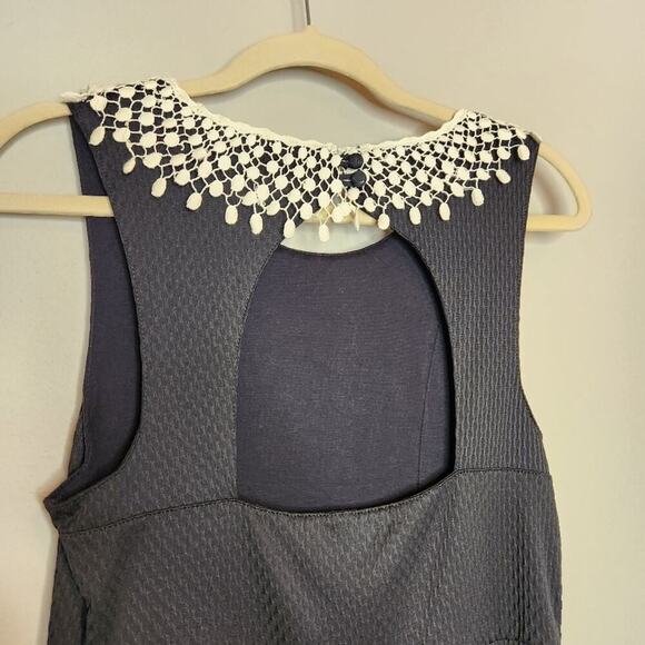 Free People Size Medium Black Waffle Knit Dress With Crocheted Collar - Picture 10 of 15